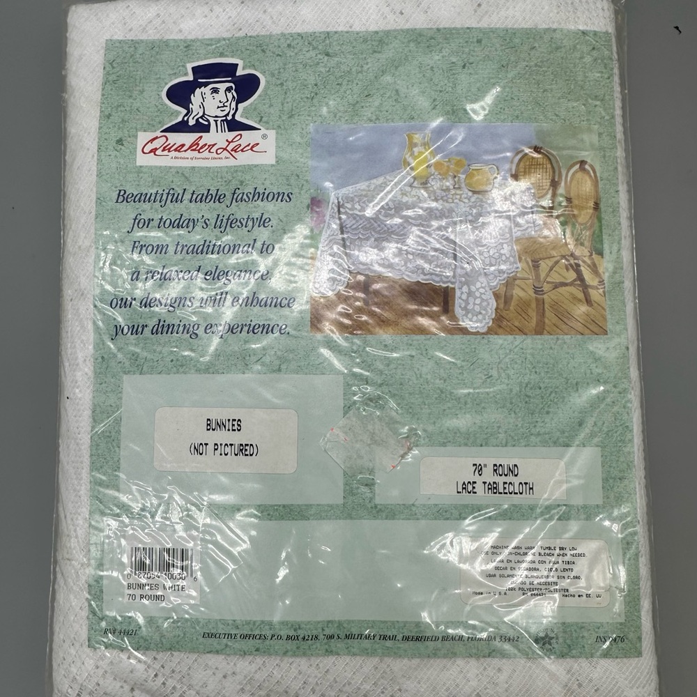 Quaker Lace Table Cloth “Bunnies White” 70" Round